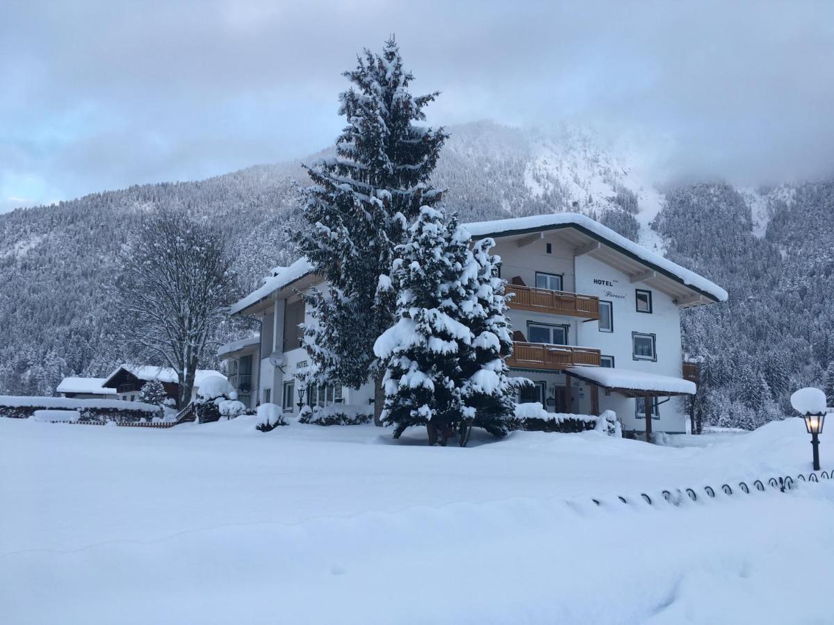 Naturparkhotel Florence Weissenbach am Lech Exterior foto